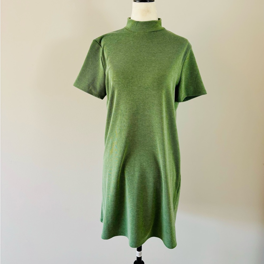Forever 21 Green Short Sleeve Dress